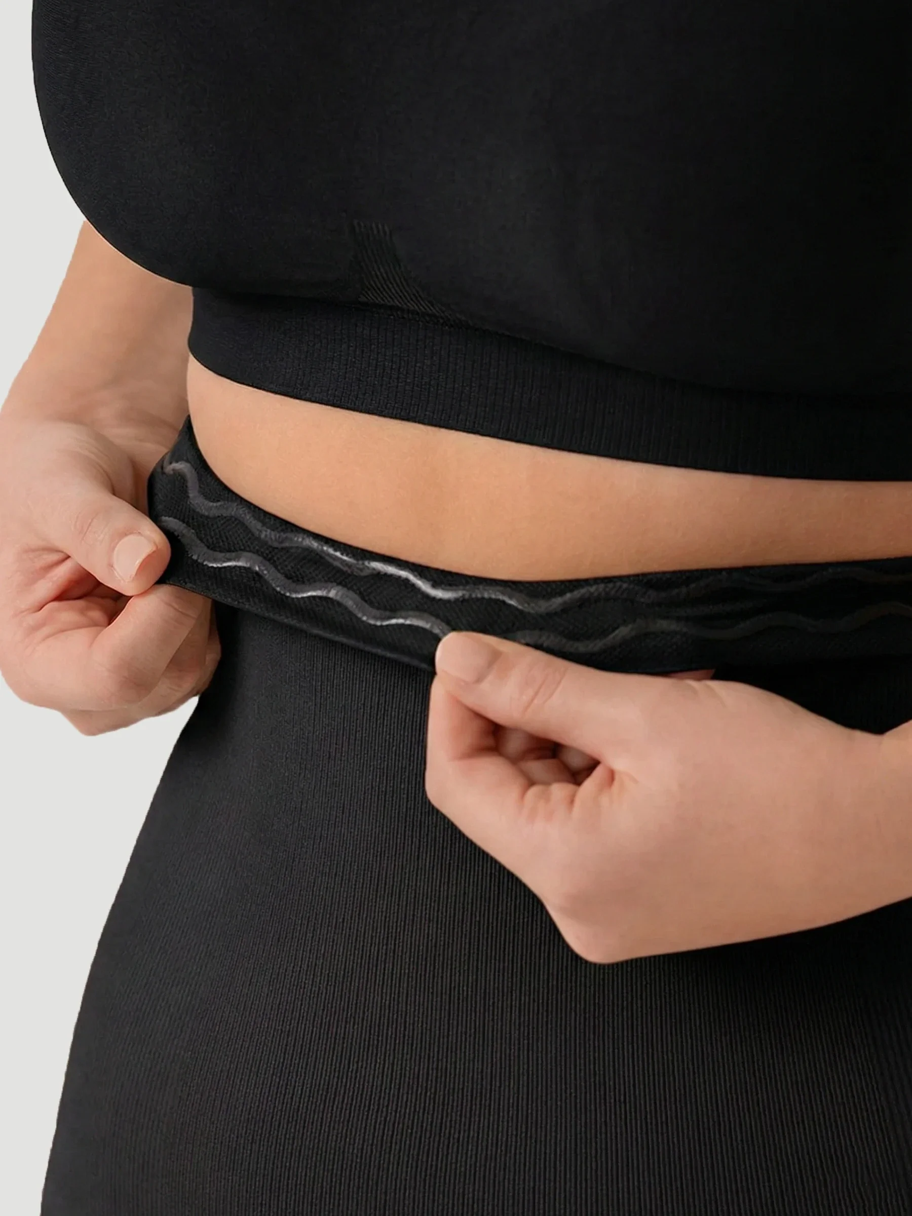 High-Waisted Shaping Shorts - Image 5