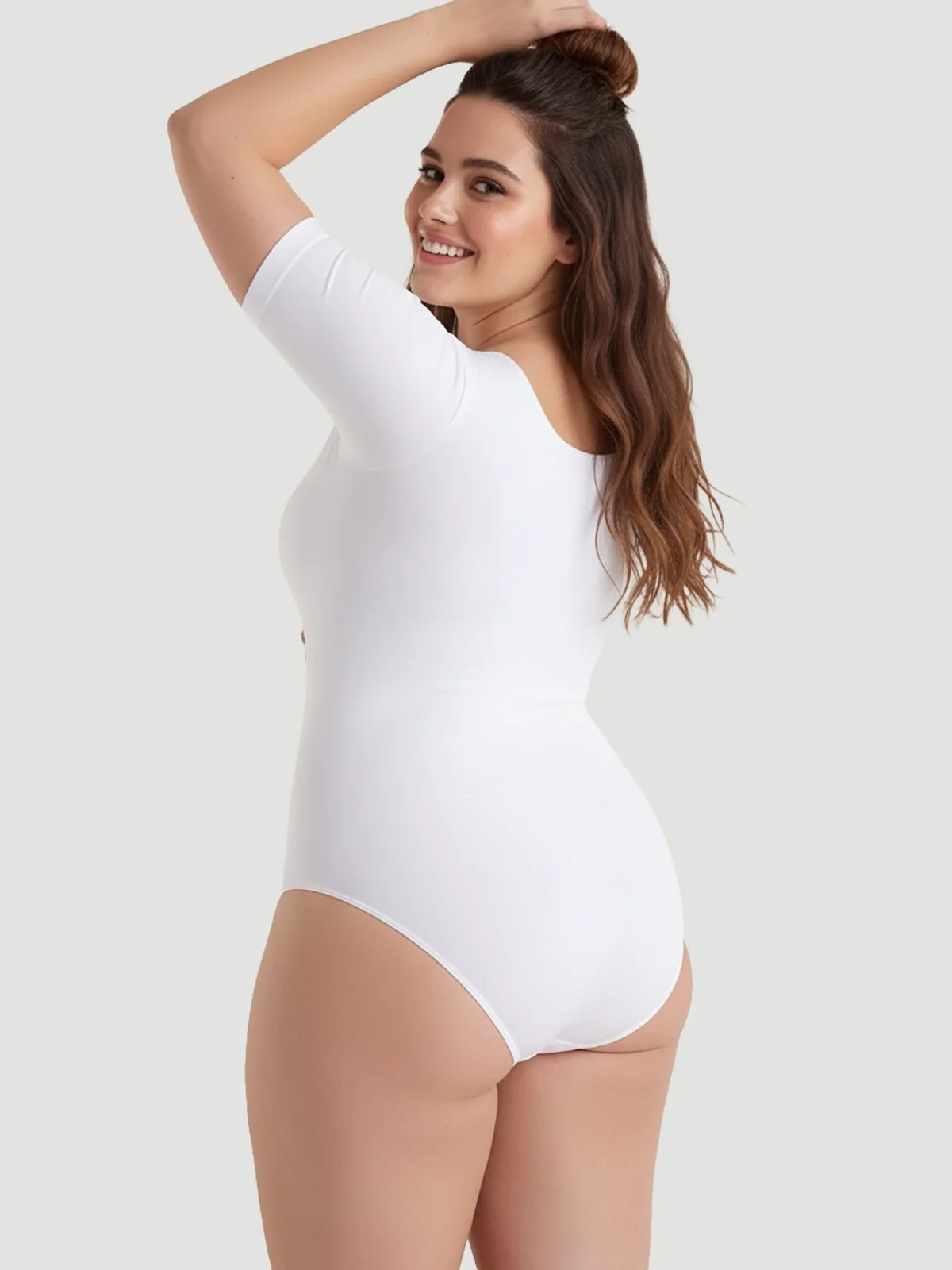 Short-Sleeve Seamless Sculpt Shapewear Bodysuit - Image 5